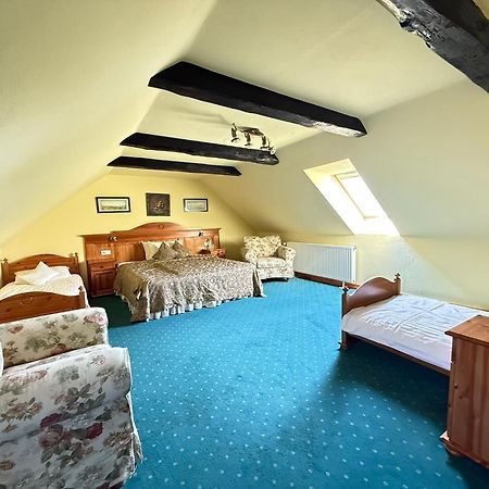 Gosciniec Zamkowy Hotel Дарлово Екстериор снимка