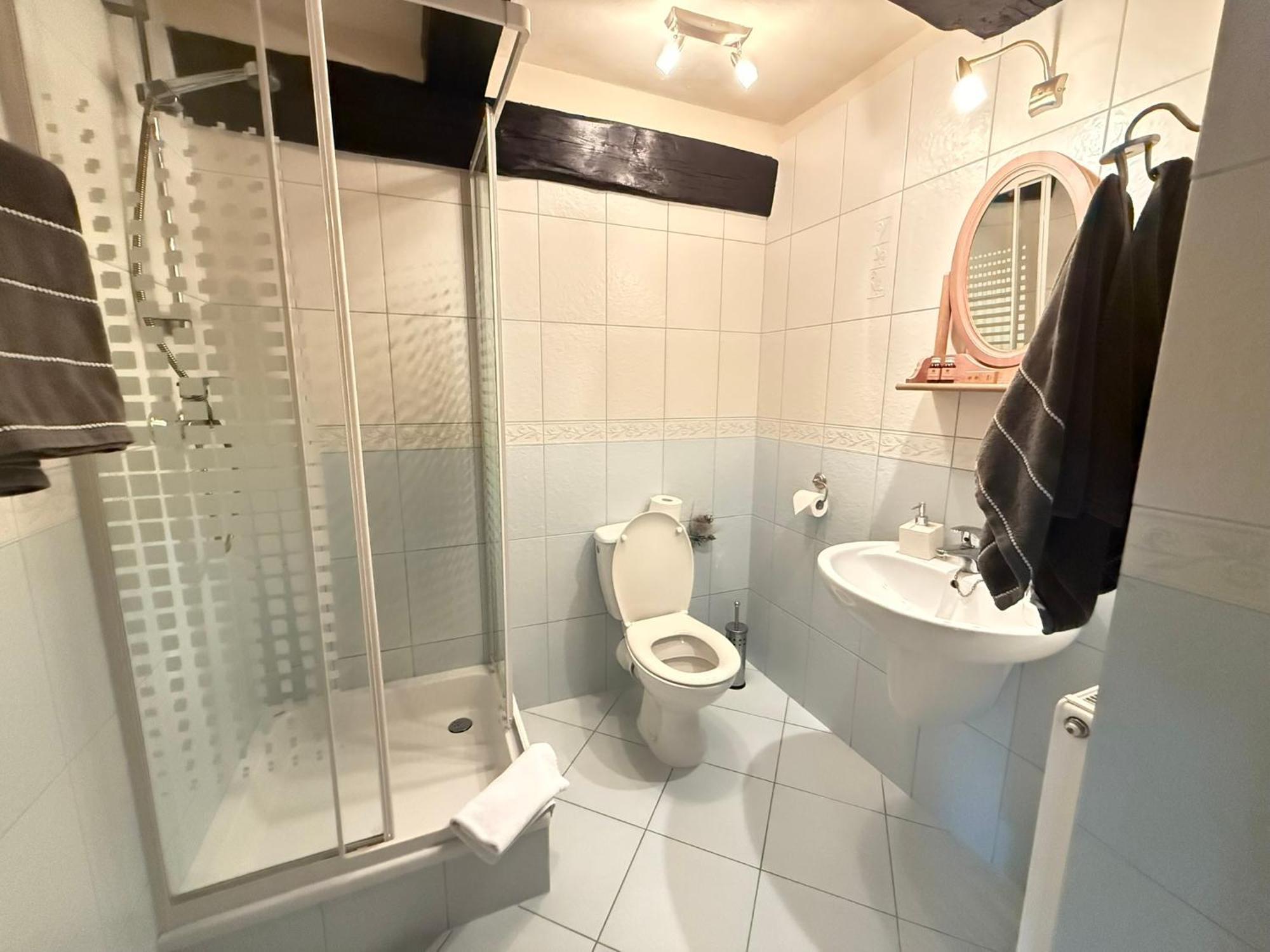 Gosciniec Zamkowy Hotel Дарлово Екстериор снимка